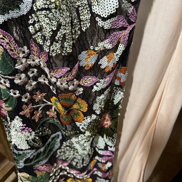 Mac Duggal EMBELLISHED FLORAL ONE SHOULDER GOWN STYLE 49574, SIZE 0/12 - Picture 11 of 17